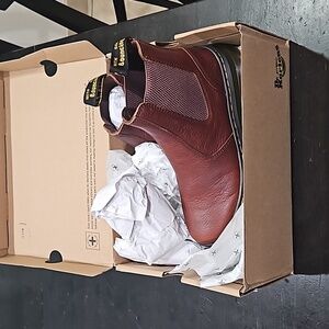 Dr. Martens  Womens Size 8